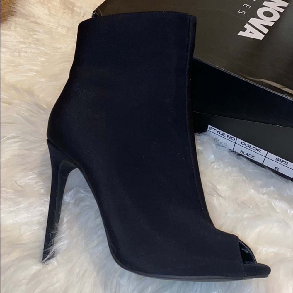 Peep toe heels - Picture 2 of 4